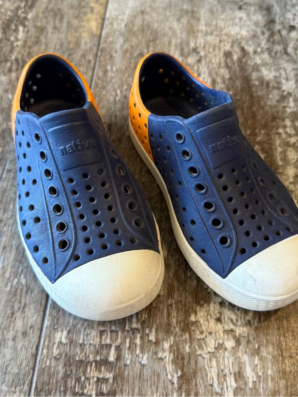 Native Kids Slip-On Water Shoes in Navy and Orange size 9